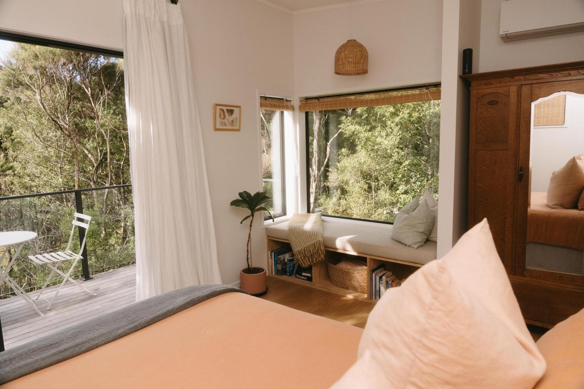 Treehouse Hideaway At Rekindle Tree Houses Opua Bagian luar foto